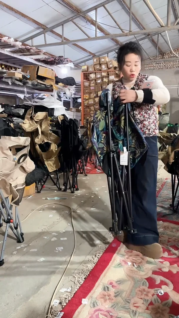 铁瑕疵不售后椅子 12