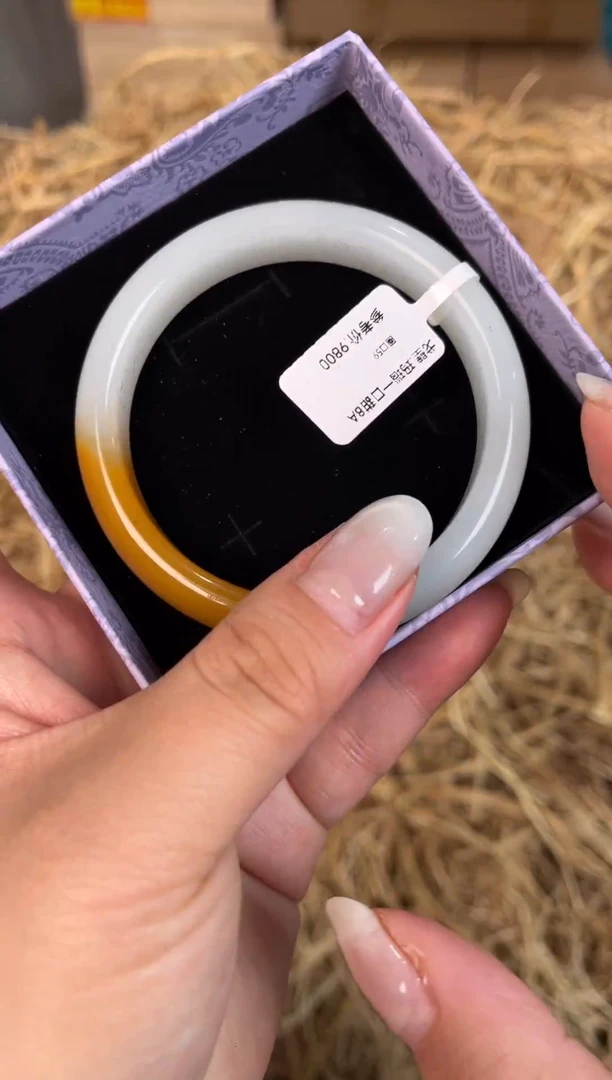 未镶嵌手镯石英质玉DW-0069