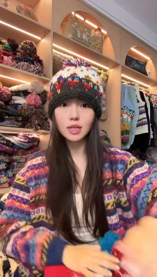 羊毛黑色激光帽子