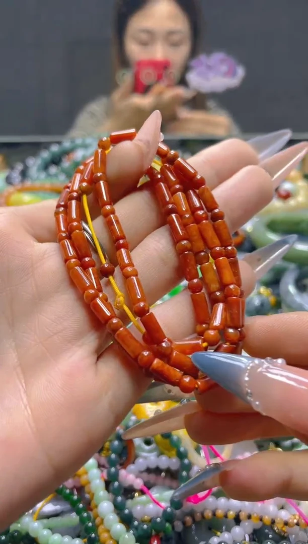 颈饰未镶嵌翡翠4MM