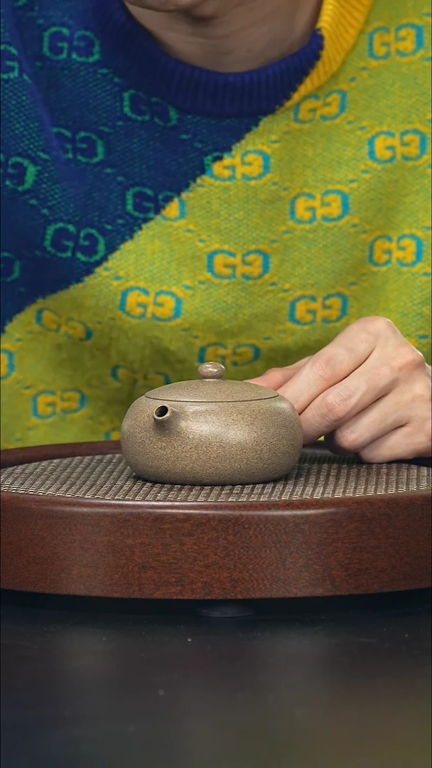 茶壶紫砂扁西施-青降破-全手工（瑕疵 编号770）