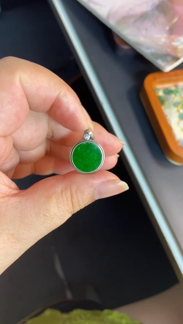 吊坠(不含链)银S925镶嵌翡翠1