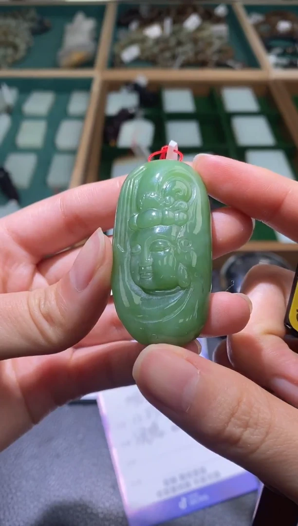 定制和田玉碧玉粉青观音吊坠