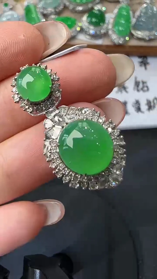 吊坠(不含链)18K金镶嵌翡翠57