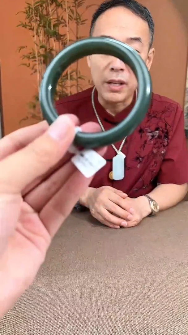 和田玉手镯未镶嵌天然和田玉多样性发货10084