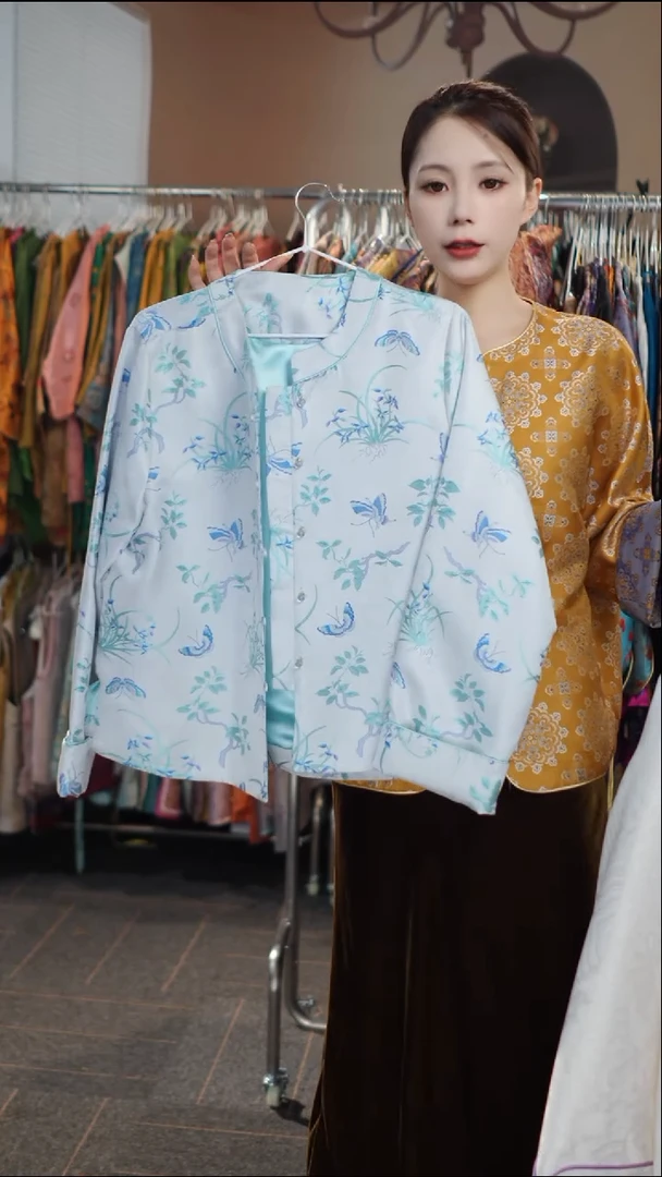 白蓝蝴蝶宋锦外套
