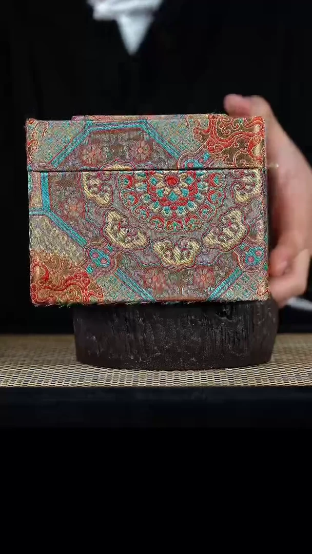 【闪购商品】手工原矿精品紫砂壶（1）170cc