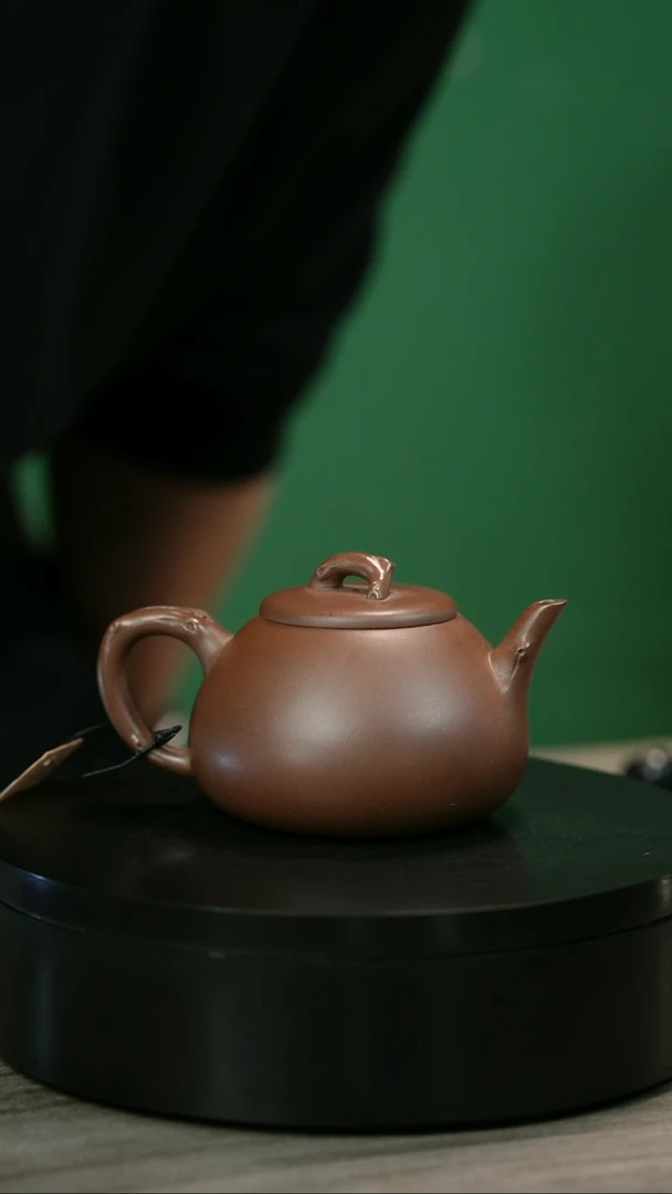 茶壶紫砂龙*H1747周卓琴底槽清树圆