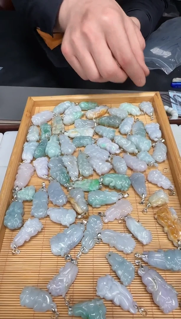 【闪购商品】翡翠挂件未镶嵌拍一发一多样性发货
