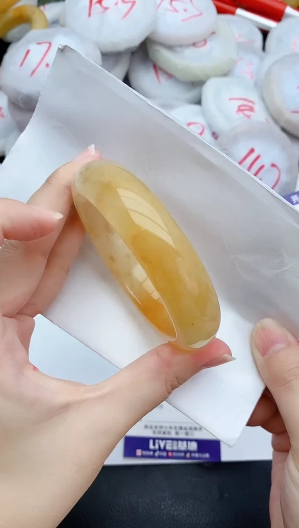 未镶嵌手镯石英质玉41+58/59