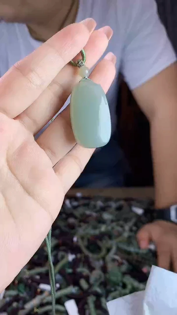 和田玉未镶嵌挂件1