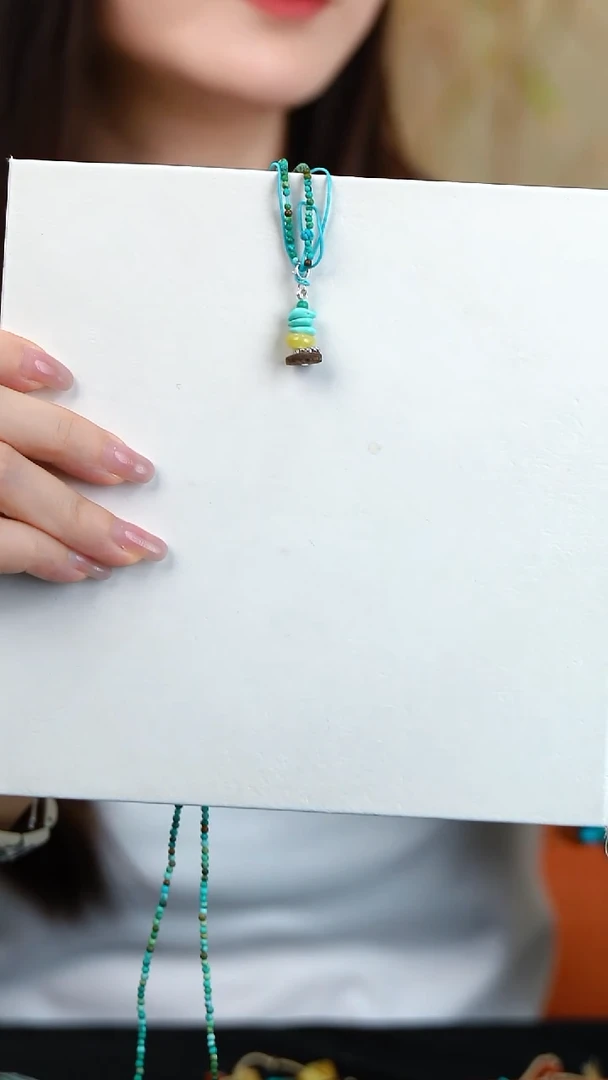 玛瑙/玉髓小吊坠未镶嵌许愿塔