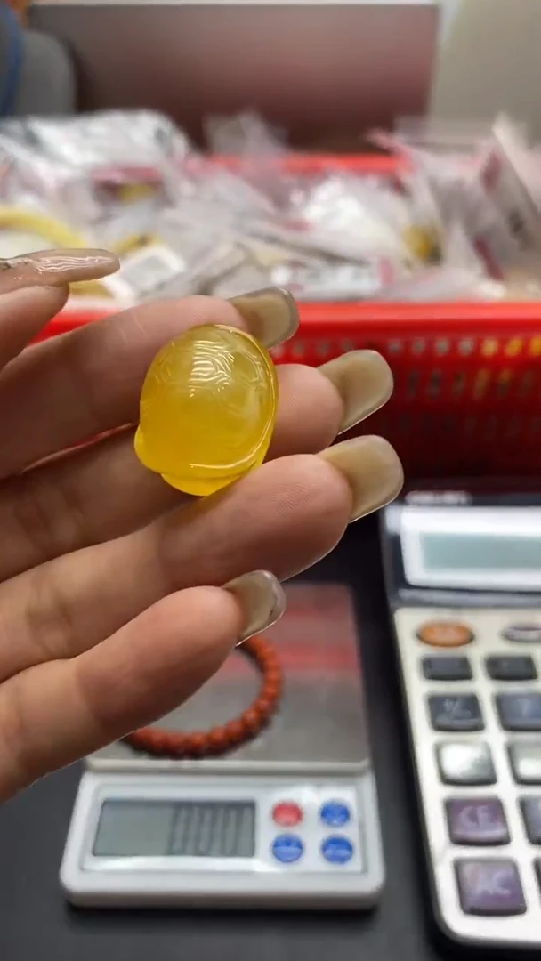 琥珀未镶嵌珠宝奇石2772
