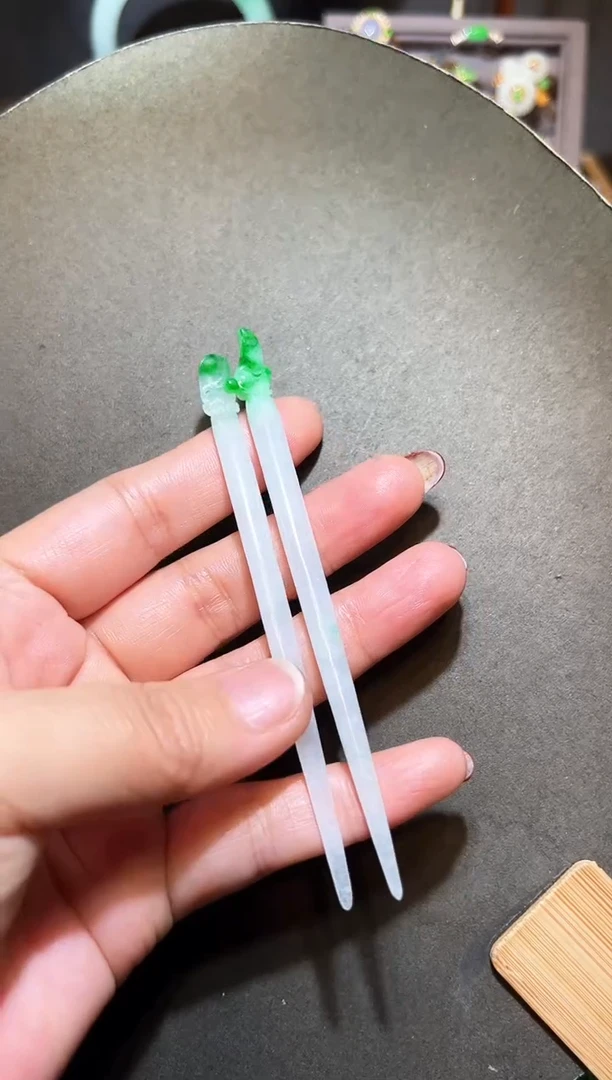 【闪购商品】翡翠颈饰未镶嵌翡翠发簪一对