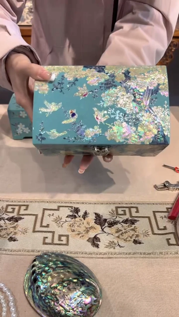 【闪购商品】按扣绒布·弘贝雅螺钿漆器文化馆