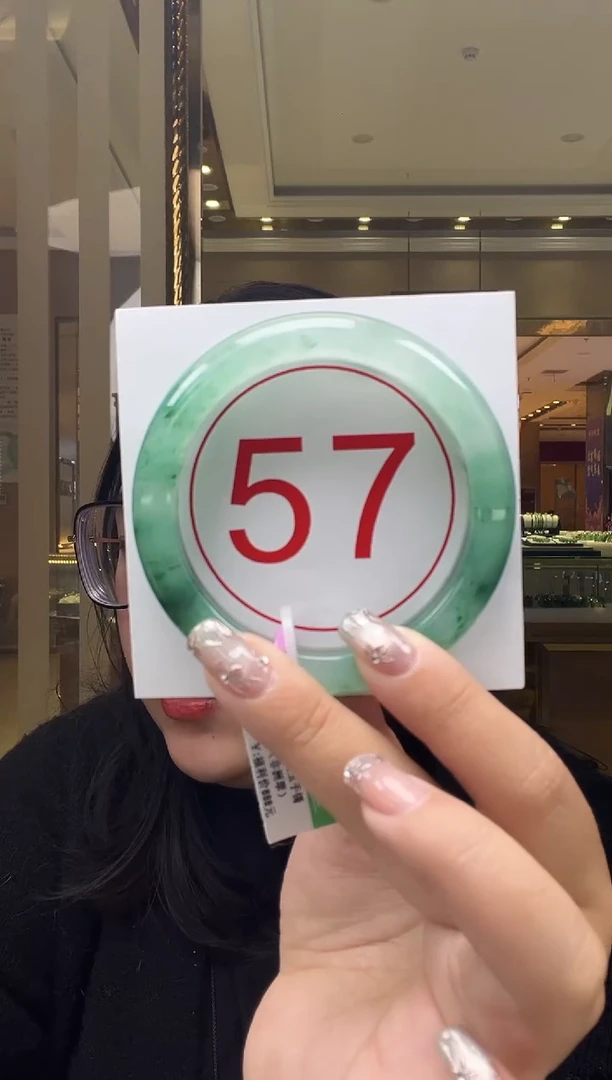 未镶嵌手镯石英质玉58