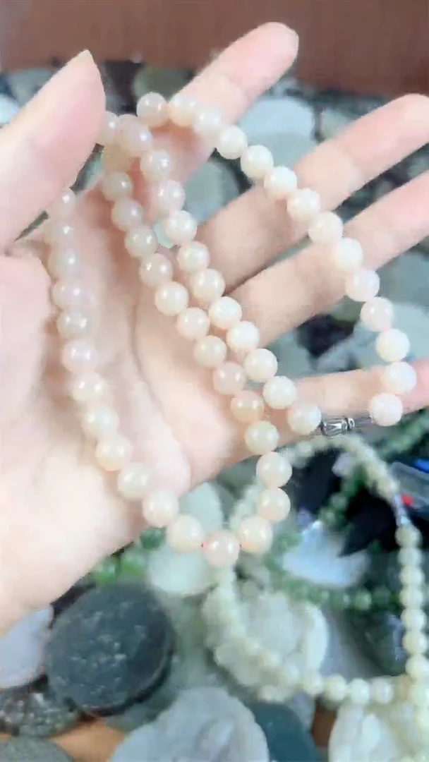 和田玉未镶嵌颈饰1