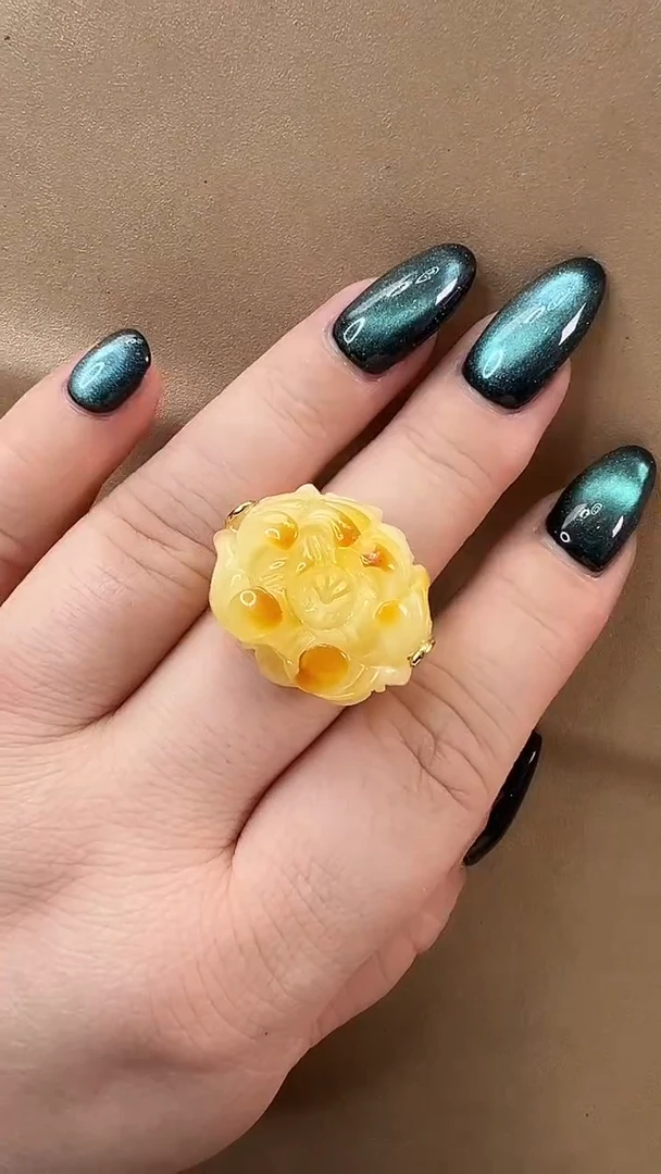 琥珀颈饰未镶嵌戒指