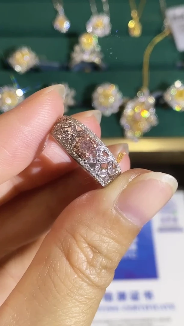 18K金镶嵌戒指钻石11