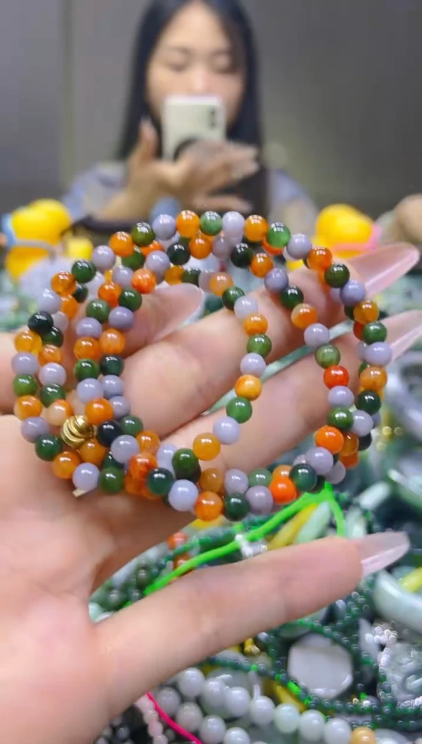 翡翠未镶嵌颈饰4MM/R/翡翠A货一图一物
