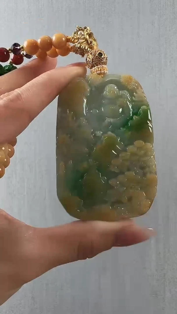 颈饰未镶嵌翡翠山水佛公