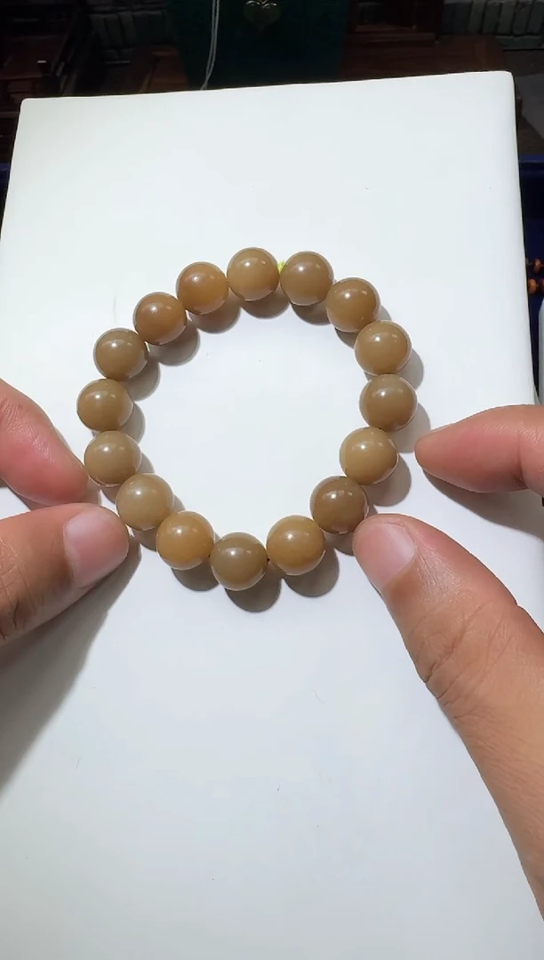 颈饰未镶嵌和田玉吊坠