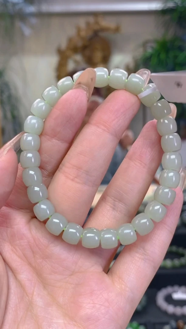 未镶嵌手串和田玉卡8