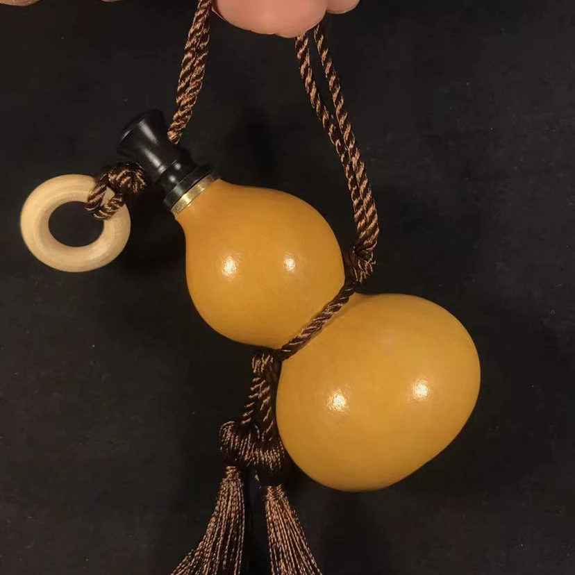 【老王】澳洲檀香树根粒（葫芦装）摆件