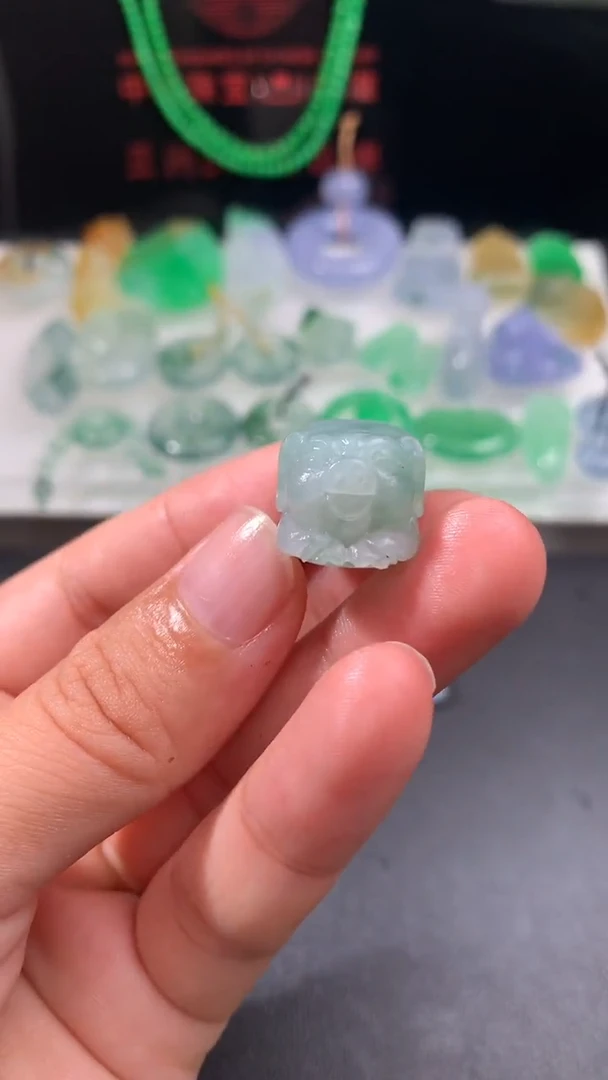 未镶嵌定制翡翠