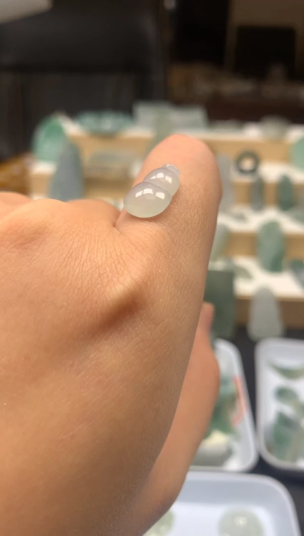 未镶嵌定制翡翠挂件