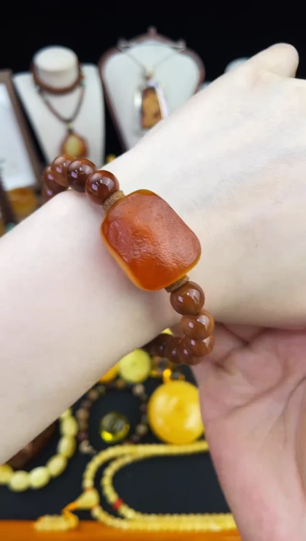 琥珀未镶嵌珠宝奇石柒月