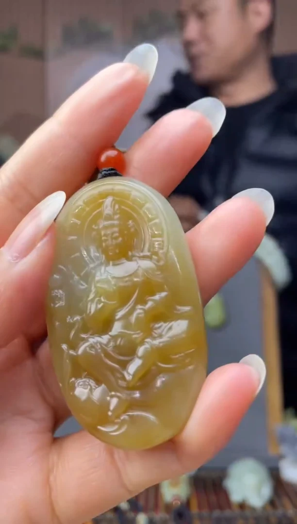 颈饰未镶嵌和田玉拍一发一