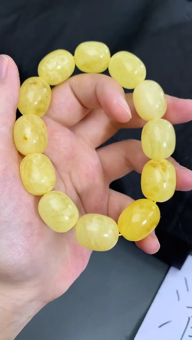 未镶嵌琥珀珠宝奇石33