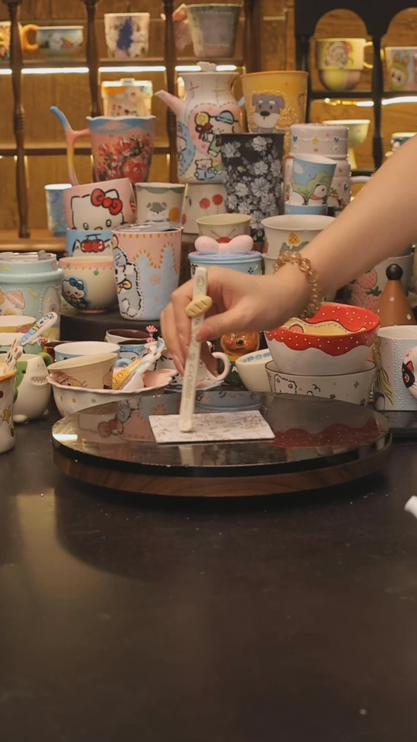 景德镇釉下彩绘设计师款式陶瓷