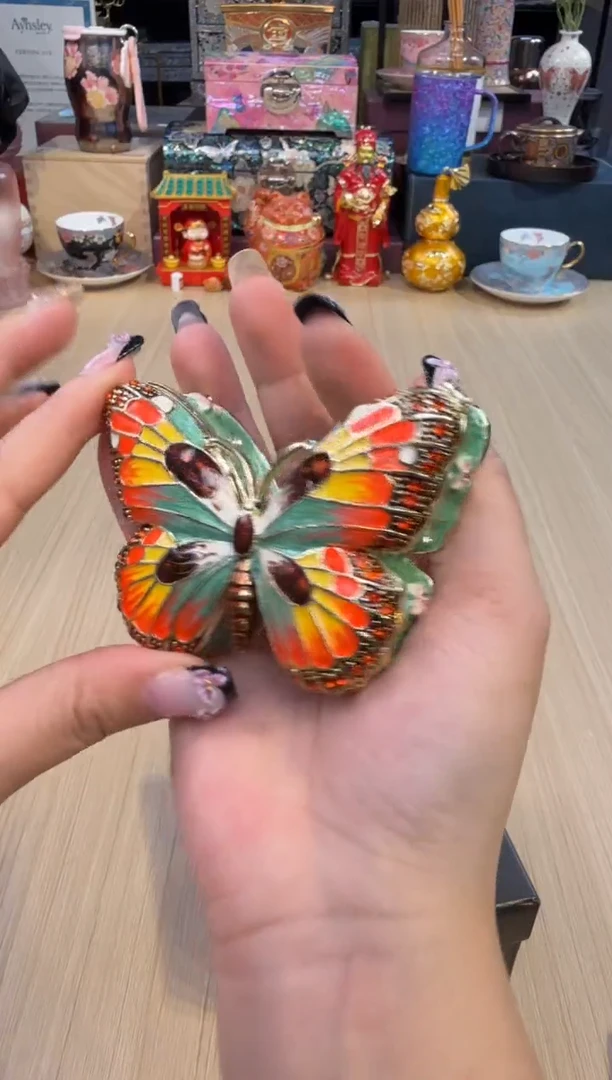 26绿色蝴蝶盒