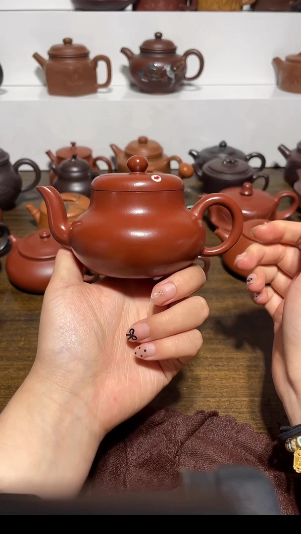 宜兴黄龙山原矿紫砂3