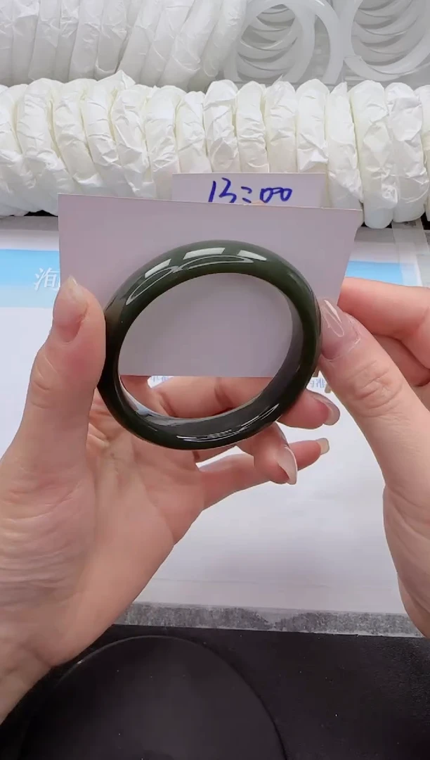 和田玉手镯未镶嵌65-54.5