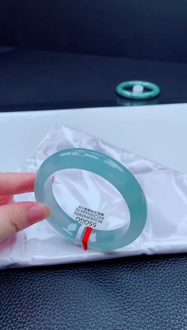 翡翠手镯未镶嵌缅甸天然翡翠A货手镯