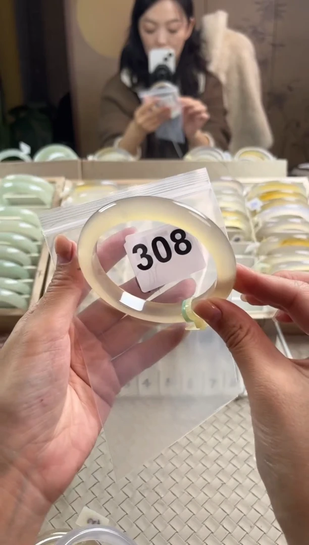 手镯玛瑙/玉髓未镶嵌笑*308