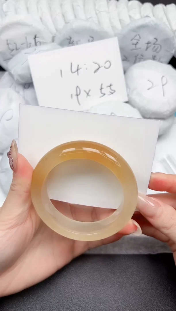 未镶嵌手镯石英质玉78-55.6