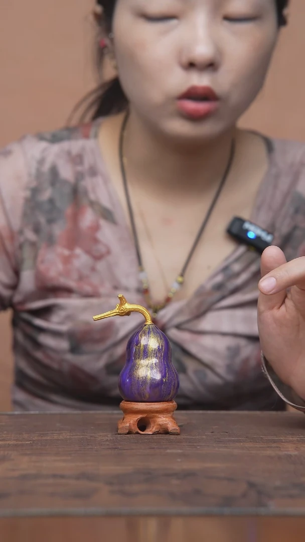 418号-------小葫芦摆件含底座