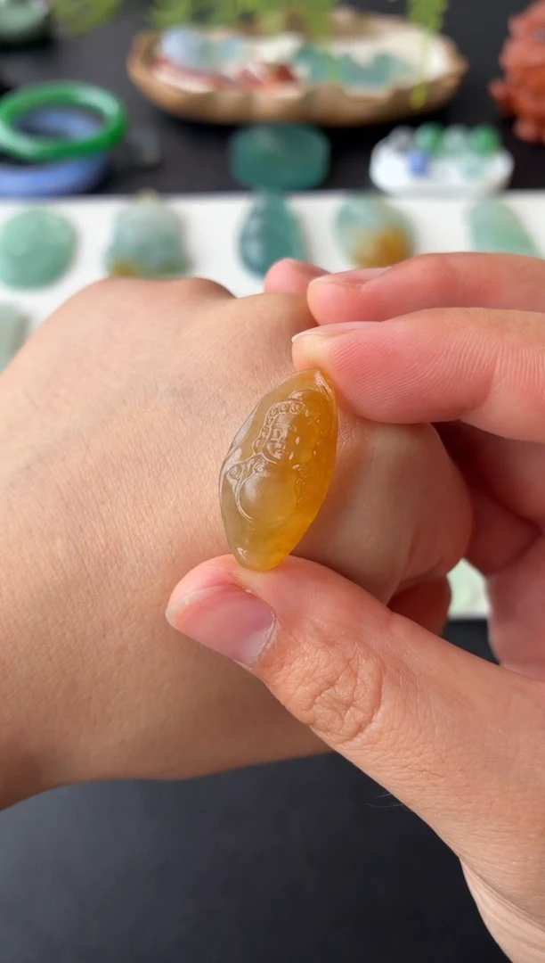 未镶嵌定制翡翠翡翠