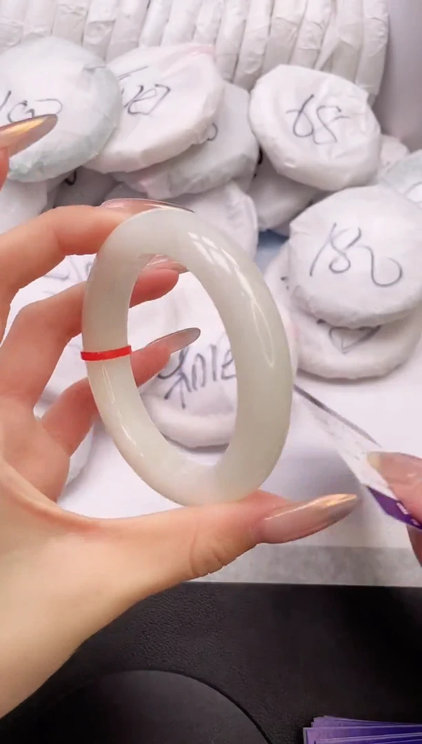 【闪购商品】和田玉手镯未镶嵌31K155-59