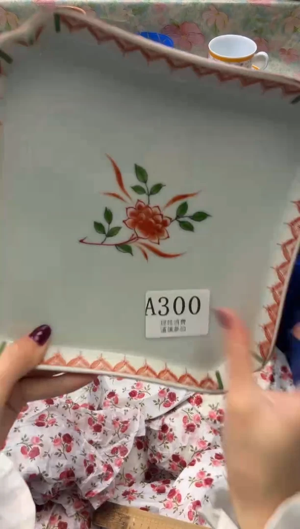 瓷片可*猫       A300