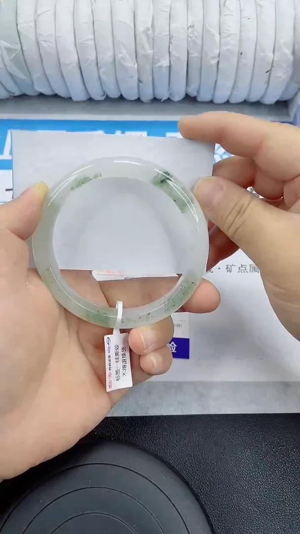 未镶嵌手镯石英质玉121-62/63