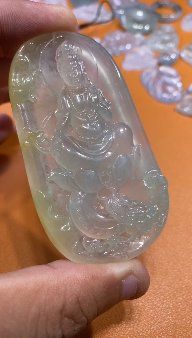 翡翠挂件未镶嵌观音牌8500