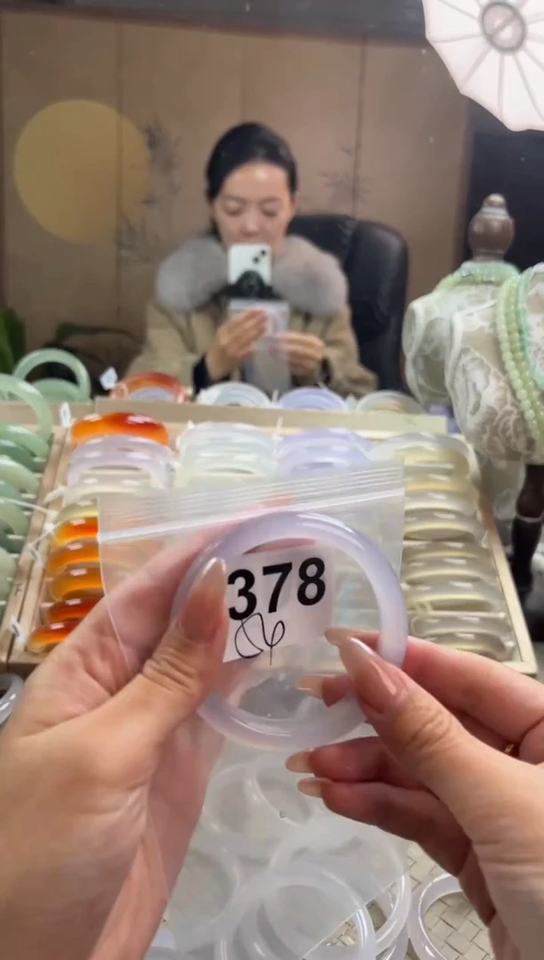 手镯玛瑙/玉髓未镶嵌378