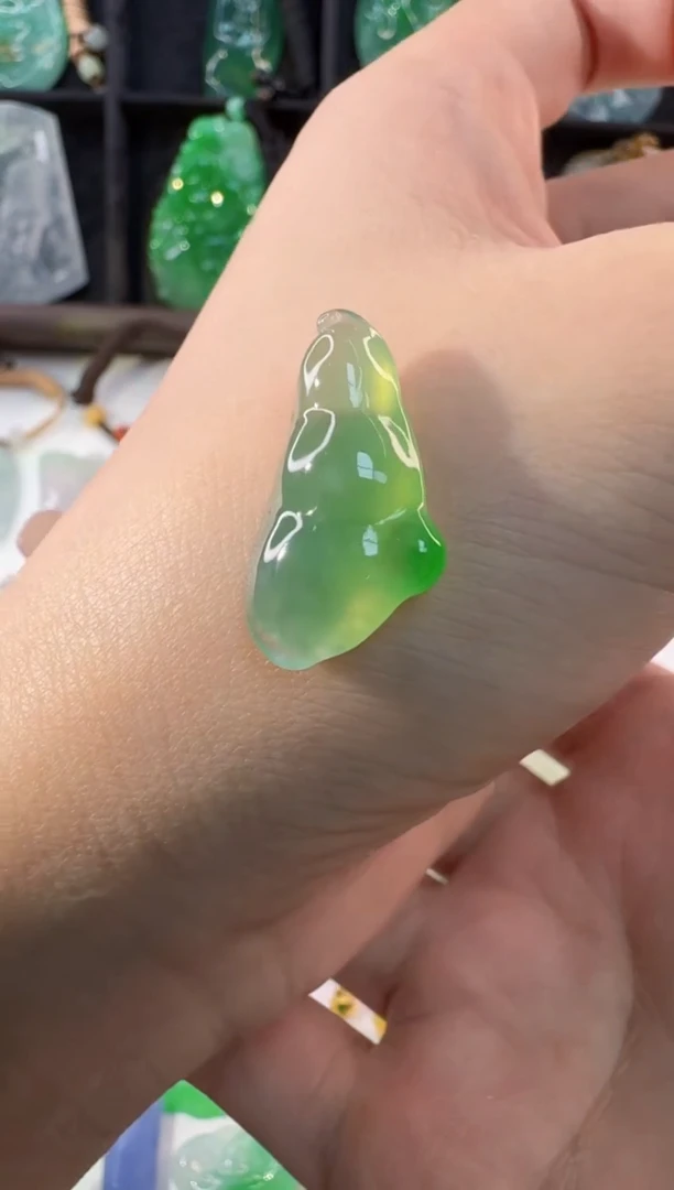 颈饰未镶嵌翡翠缅甸A货翡翠