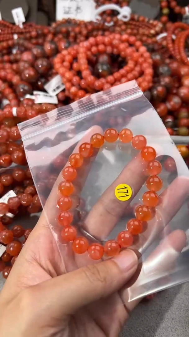 南红玛瑙手串未镶嵌9+