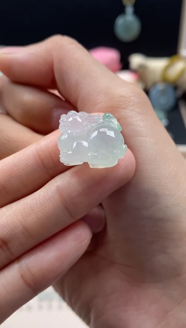 【闪购商品】翡翠颈饰未镶嵌翡翠糯冰麒麟